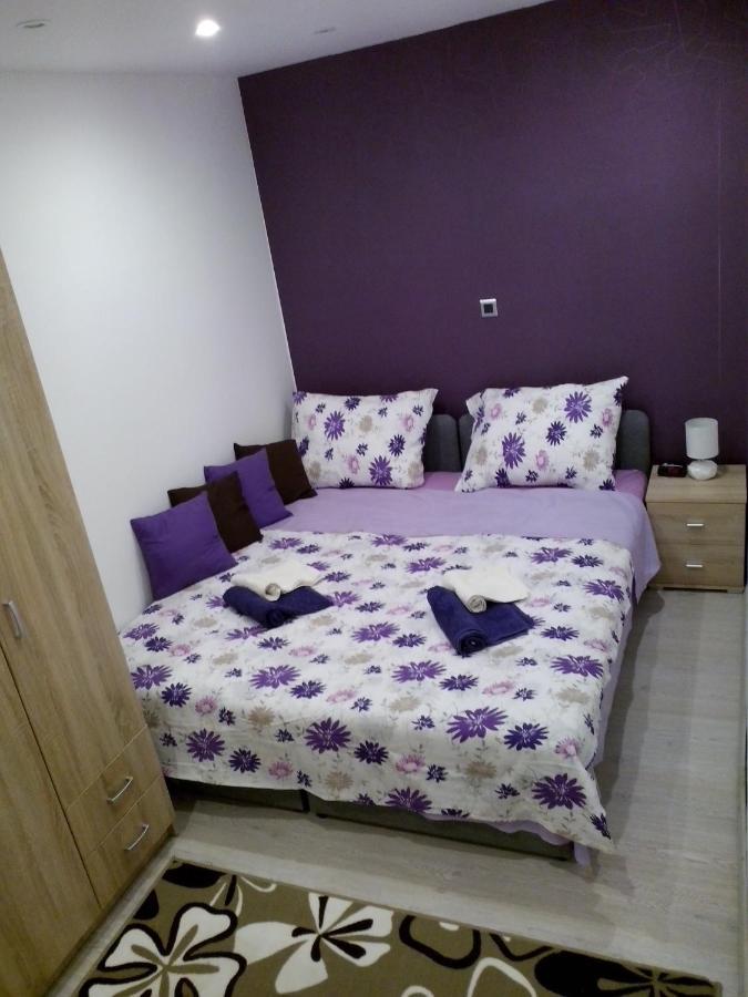 Apartmán Purple & Apple Green Split Exteriér fotografie
